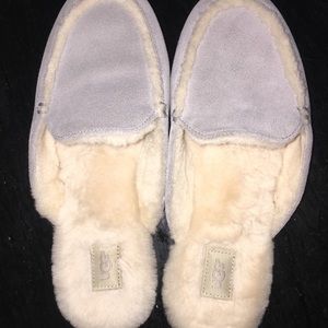 BRAND NEW UGG SLIPPERS